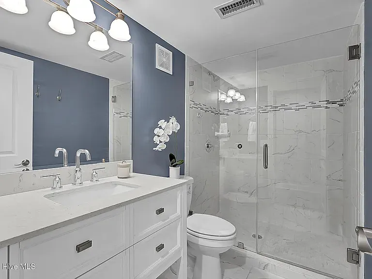 1800 Eastwood Rd #217 — Photo 3
