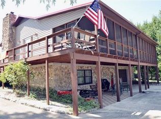 208 Blackberry Hill Rd, Silver Point, TN 38582