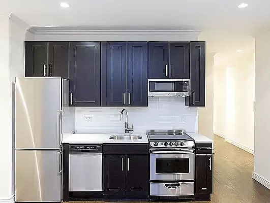 Rented by Avenues Real Estate | media 3