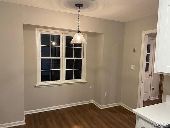 5th image of 1320 Royal Oaks Ct