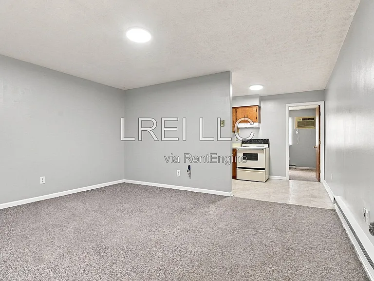 176 Thistlewood Ave #10 — Photo 3