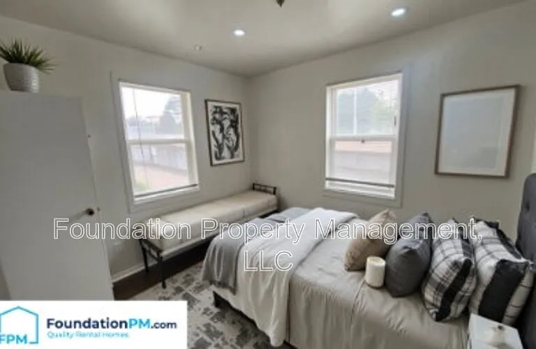 1277 Airways Blvd #2 — Photo 11