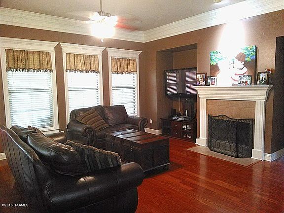 4th image of 128 River Birch Dr