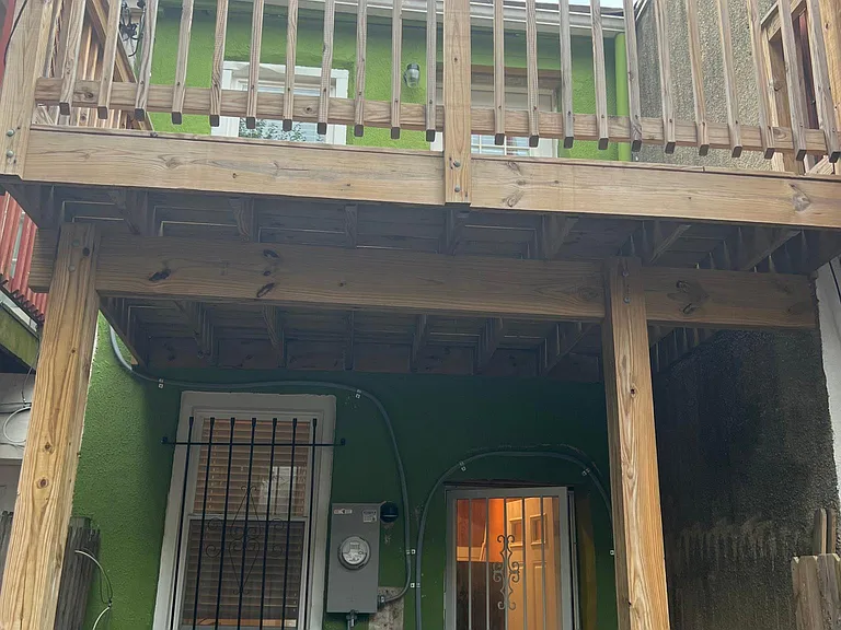 Rear featuring upper deck
