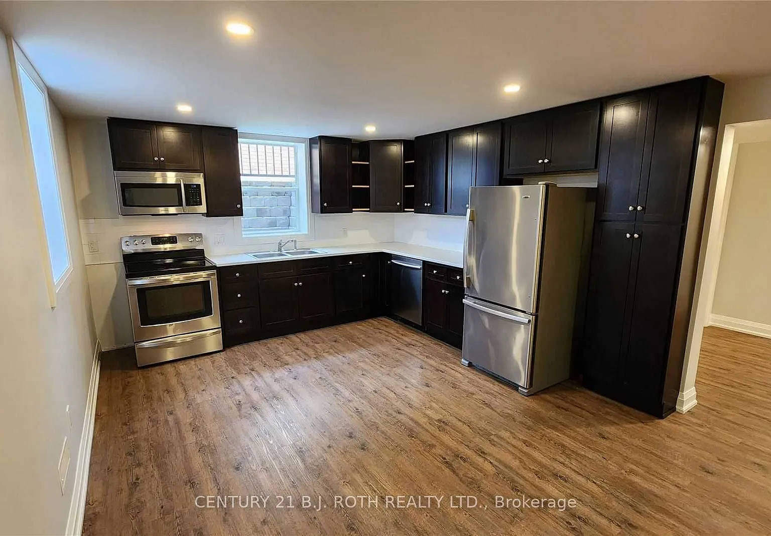 2 bed, $2,100 — Photo 4