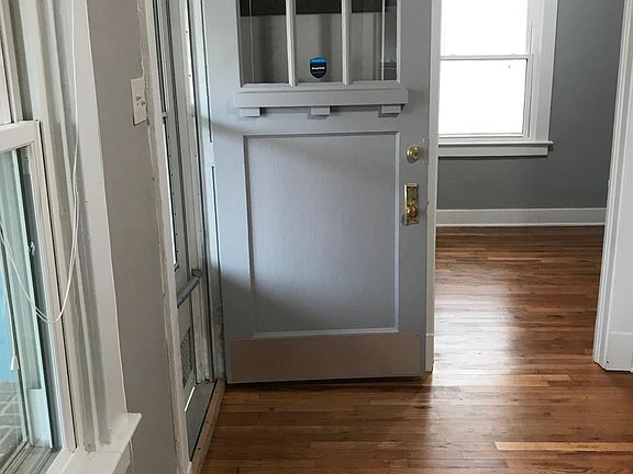 2nd image of 4409 Holly St