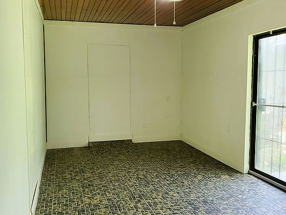 3rd image of 2527 Orchard St Unit B