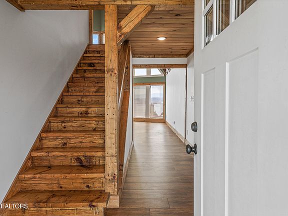 4th image of 680 Bright Hope Rd