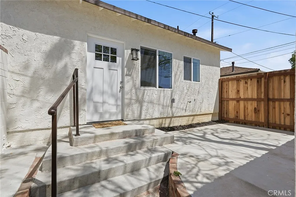 Building Photo - 8155 Genesta Ave