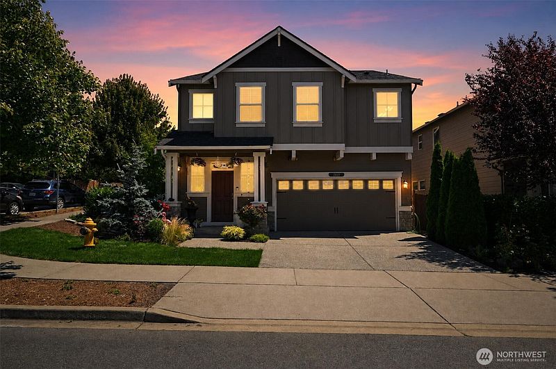 3rd image of 2939 84th Drive NE