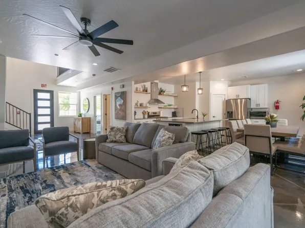 4242 W Cambridge Pkwy, Hurricane, UT 84737