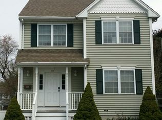 312 Warren St, Waltham, MA 02453