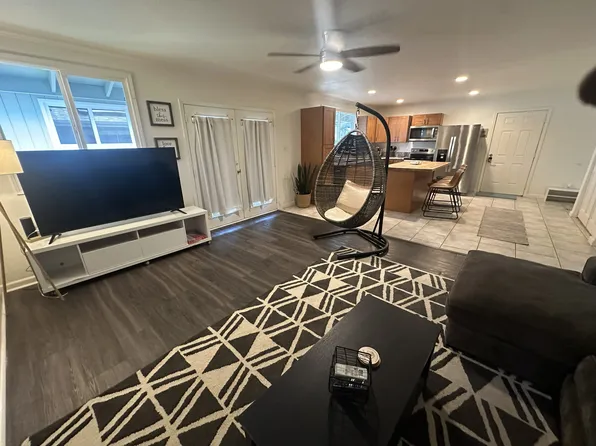 1238 Keolu Dr #B, Kailua, HI 96734