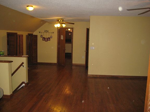 2nd image of 129 Clarke Ave