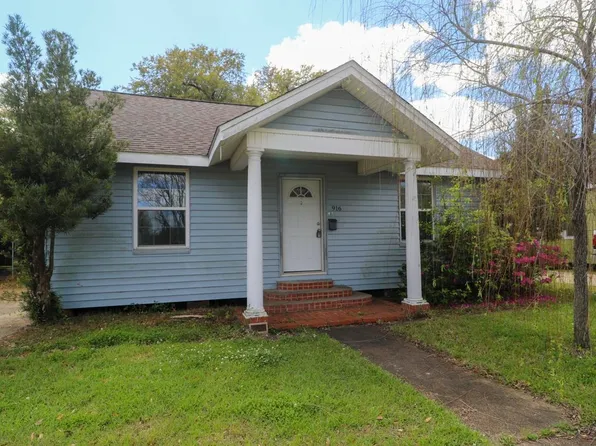 916 9th St, Lake Charles, LA 70601