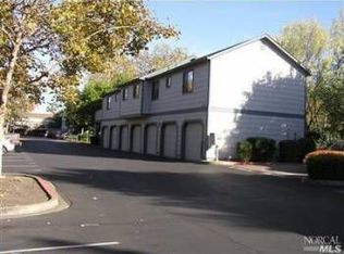 2169 Meadowbrook Ct #B, Santa Rosa, CA 95403