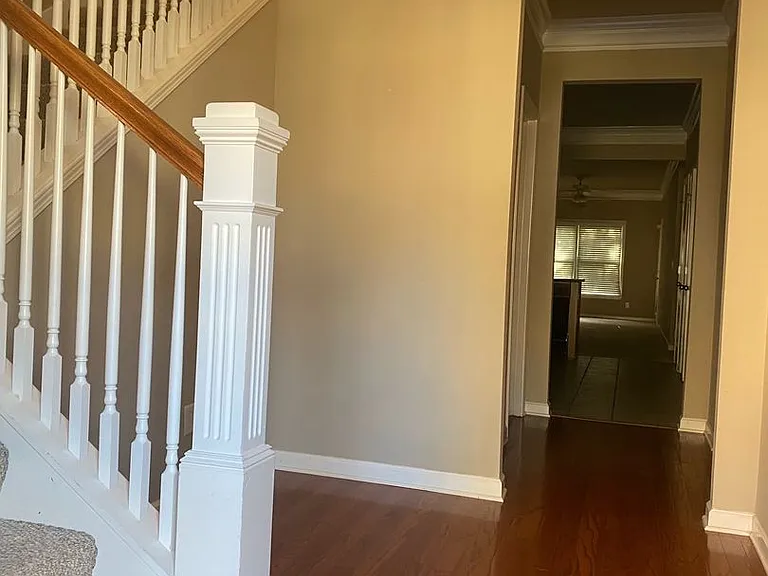 2526 Acton Park Ln — Photo 2