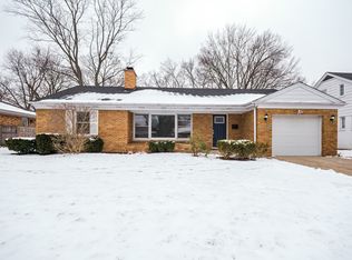 326 Dickens St, Northfield, IL 60093