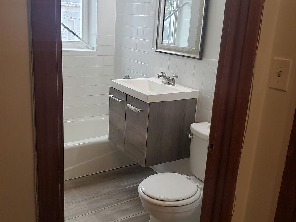 2nd image of 100 Florida St #12
