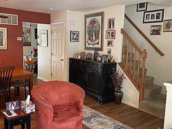 5th image of 11103 Hollowbrook Rd