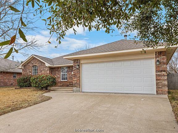 5th image of 1405 Front Royal Dr