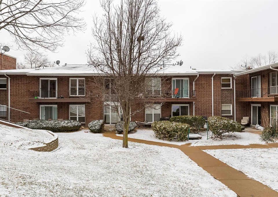 1st image of 10364 Forest Brook Ln APT F