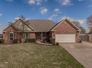 4487 Warwick Cv, Springdale, AR 72762