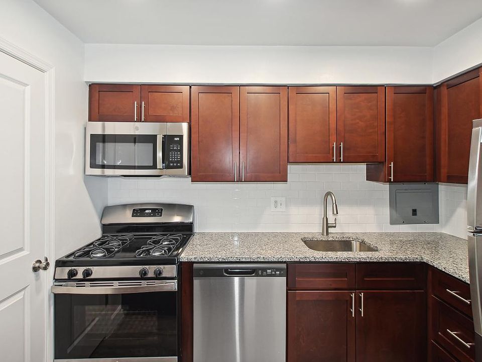 Hampton Manor Apartments & Townhomes Apartment Rentals Cockeysville