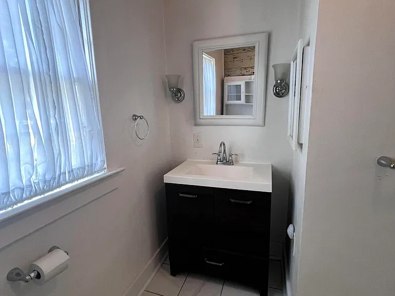125 Saint Paul St #B — Photo 5