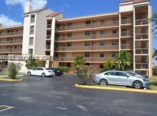 Las Brisas Village Condo, Miami, FL 33172