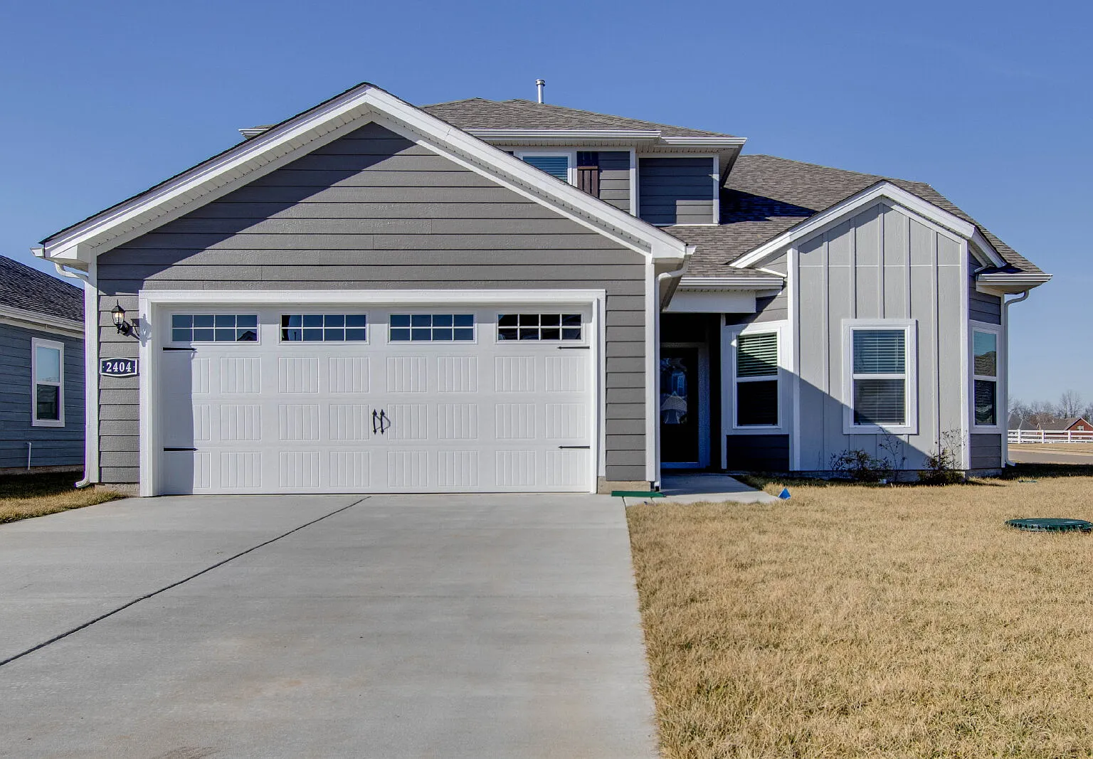 4 bed, 2.5 bath, 2074 sqft, $2,300 — Photo 1