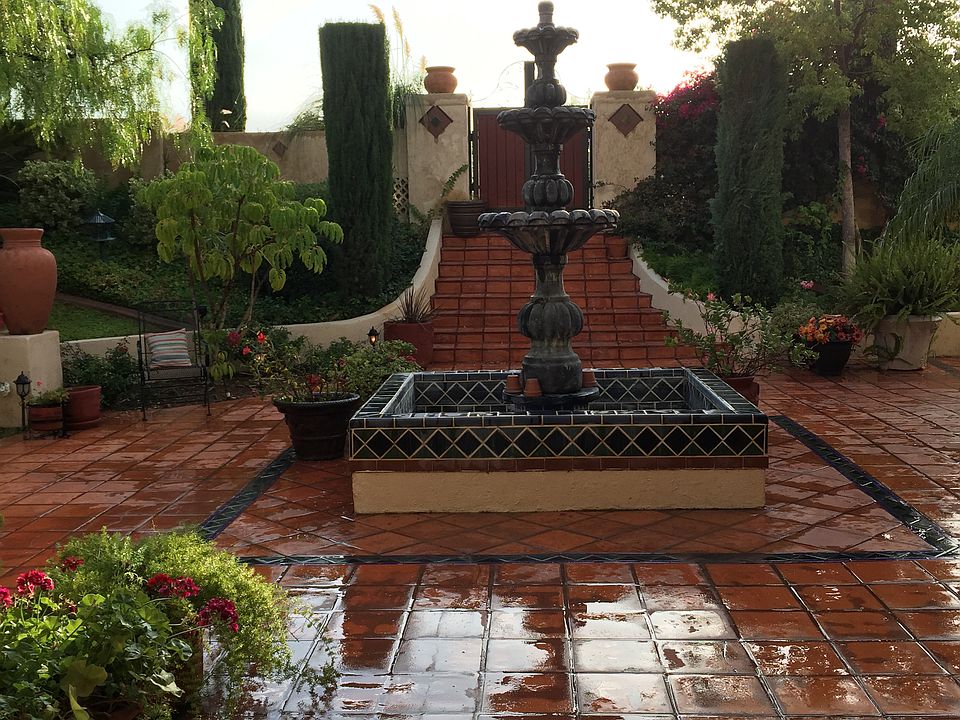 2nd image of 18768 Oak Park Dr
