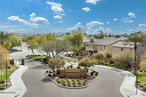 2022 W Marconi Ave Photo 1