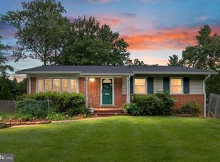 8520 Pepperdine Dr, Vienna, VA 22180