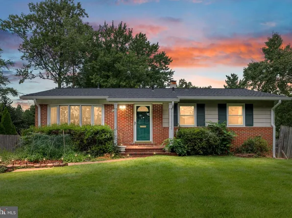 8520 Pepperdine Dr, Vienna, VA 22180