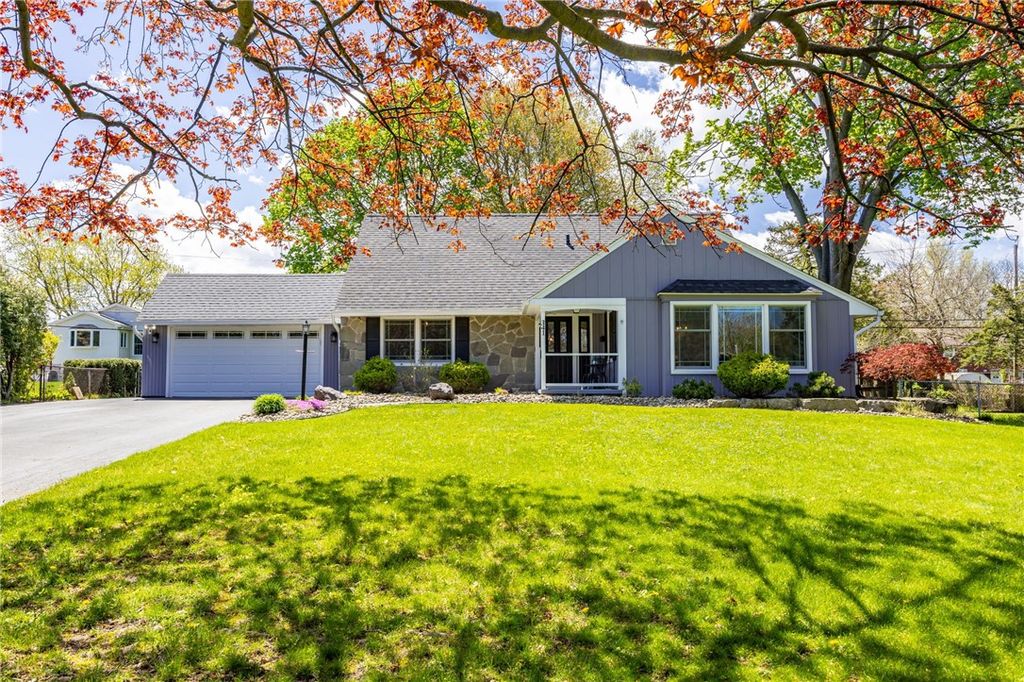 341 Churchill Dr S, Rochester, NY - View 2