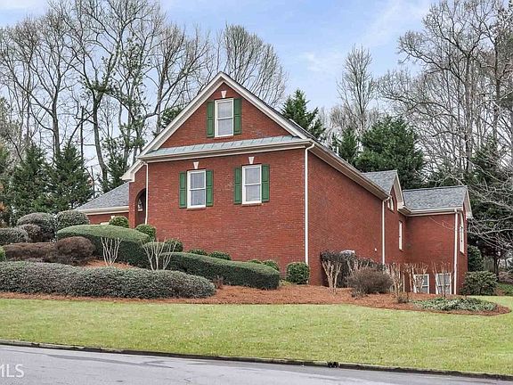 3rd image of 1755 Azalea Woods Dr