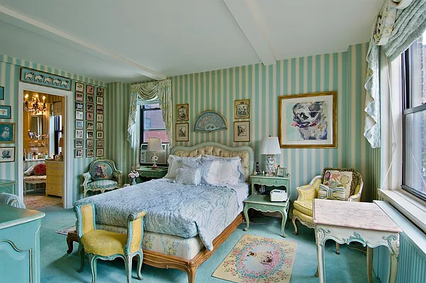 Sold by Corcoran | media 13