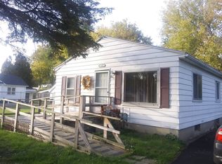 1050 W McLean Ave, Flint, MI 48507