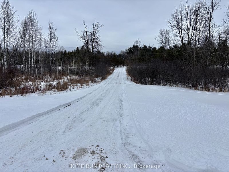 Ottawa House for rent - 3 Bedrooms — photo 3