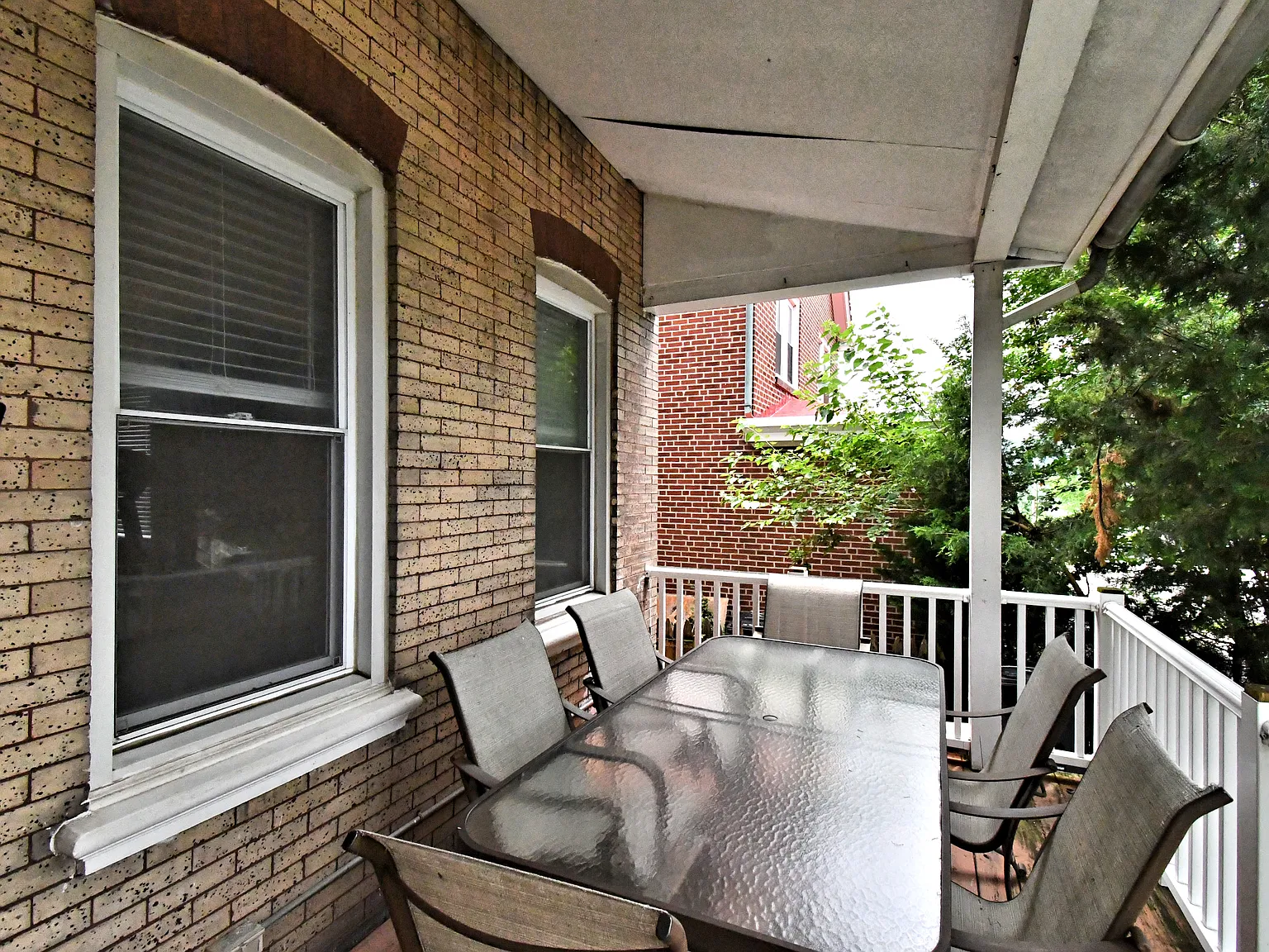 3 bed, 1308 sqft, $2,950 — Photo 2