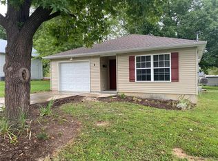 8 Bertha Ln, Union, MO 63084