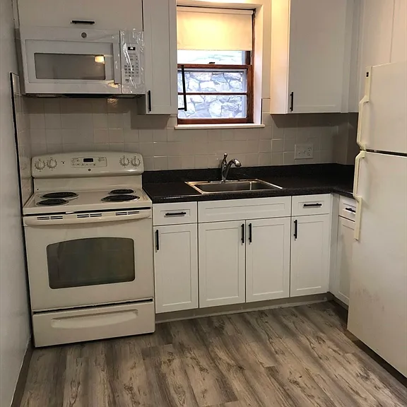 89 Trapelo Rd #30 — Photo 1