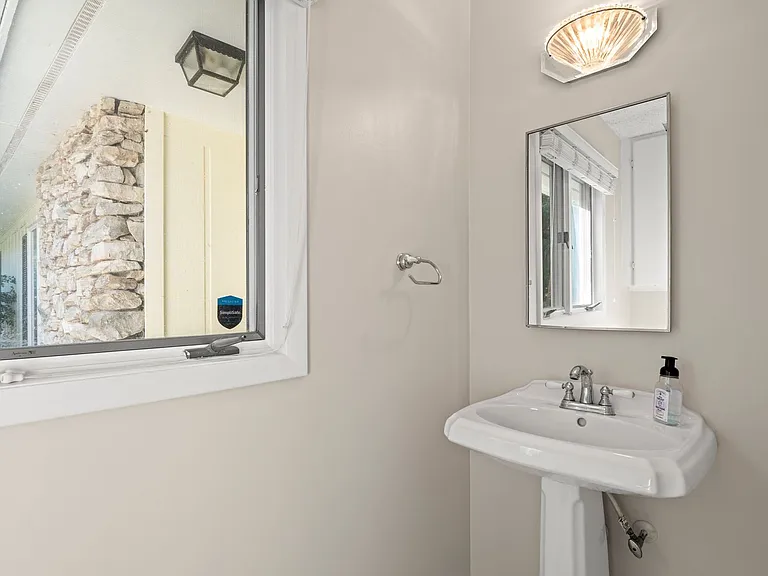 119 W Chippendale Dr — Photo 24