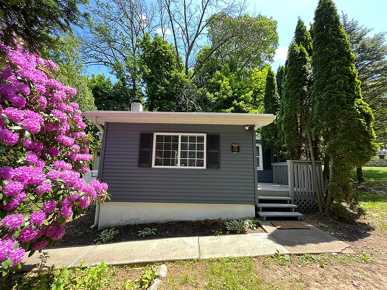 436 Howard Blvd #A — Photo 1