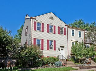 2776 Grovemore Ln, Vienna, VA 22180