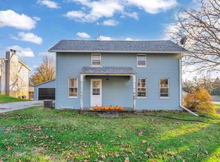 101 E Grove Rd, Long Grove, IA 52756