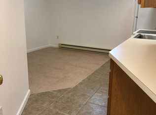 22 Oak Hill Ave, Seekonk, MA 02771