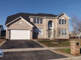 1201 Danhof Dr, Bolingbrook, IL 60490