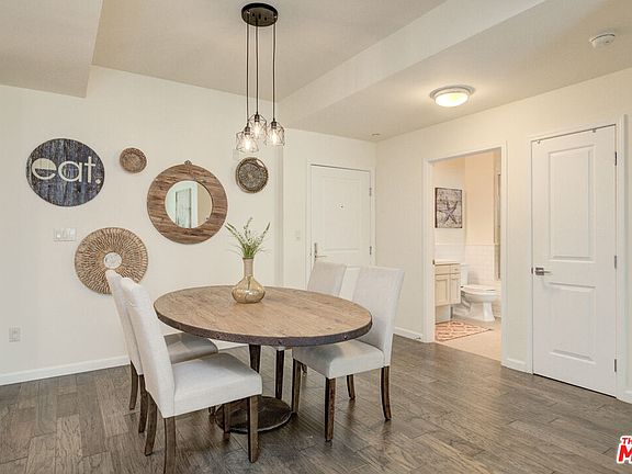 3rd image of 1625 S Granville Ave #103